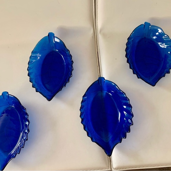 Vintage Cobalt Blue Glass Leaf Shape Serving Bowls Of 4 - Picture 1 of 14
